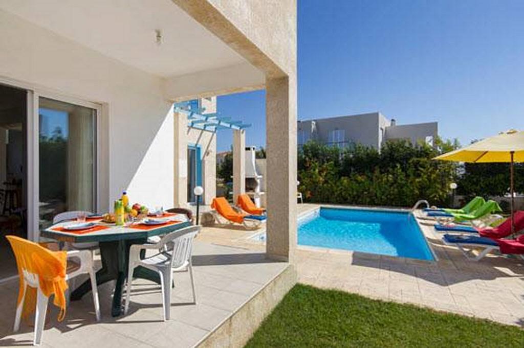 Philippos Paphos Villas - Villa 3 Luaran gambar