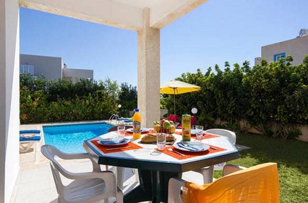 Philippos Paphos Villas - Villa 3 Luaran gambar