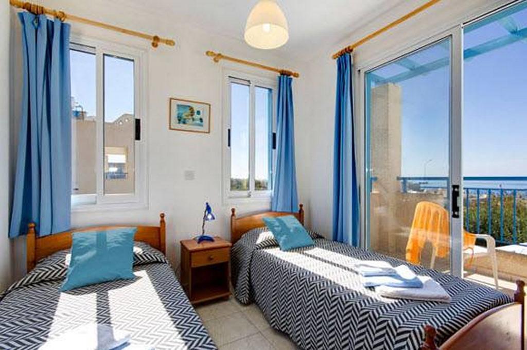 Philippos Paphos Villas - Villa 3 Luaran gambar
