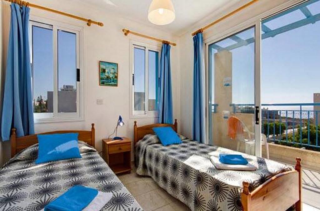 Philippos Paphos Villas - Villa 3 Luaran gambar