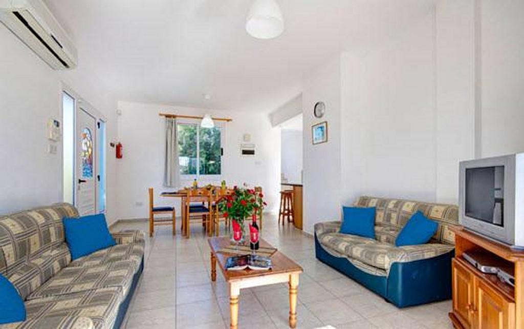 Philippos Paphos Villas - Villa 3 Luaran gambar