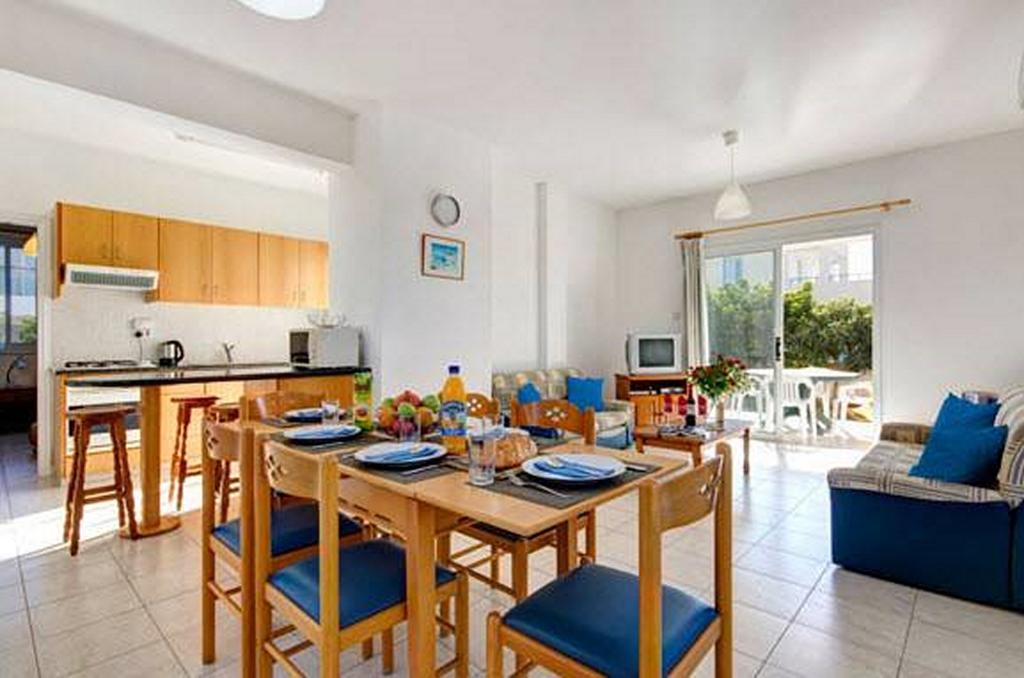 Philippos Paphos Villas - Villa 3 Luaran gambar